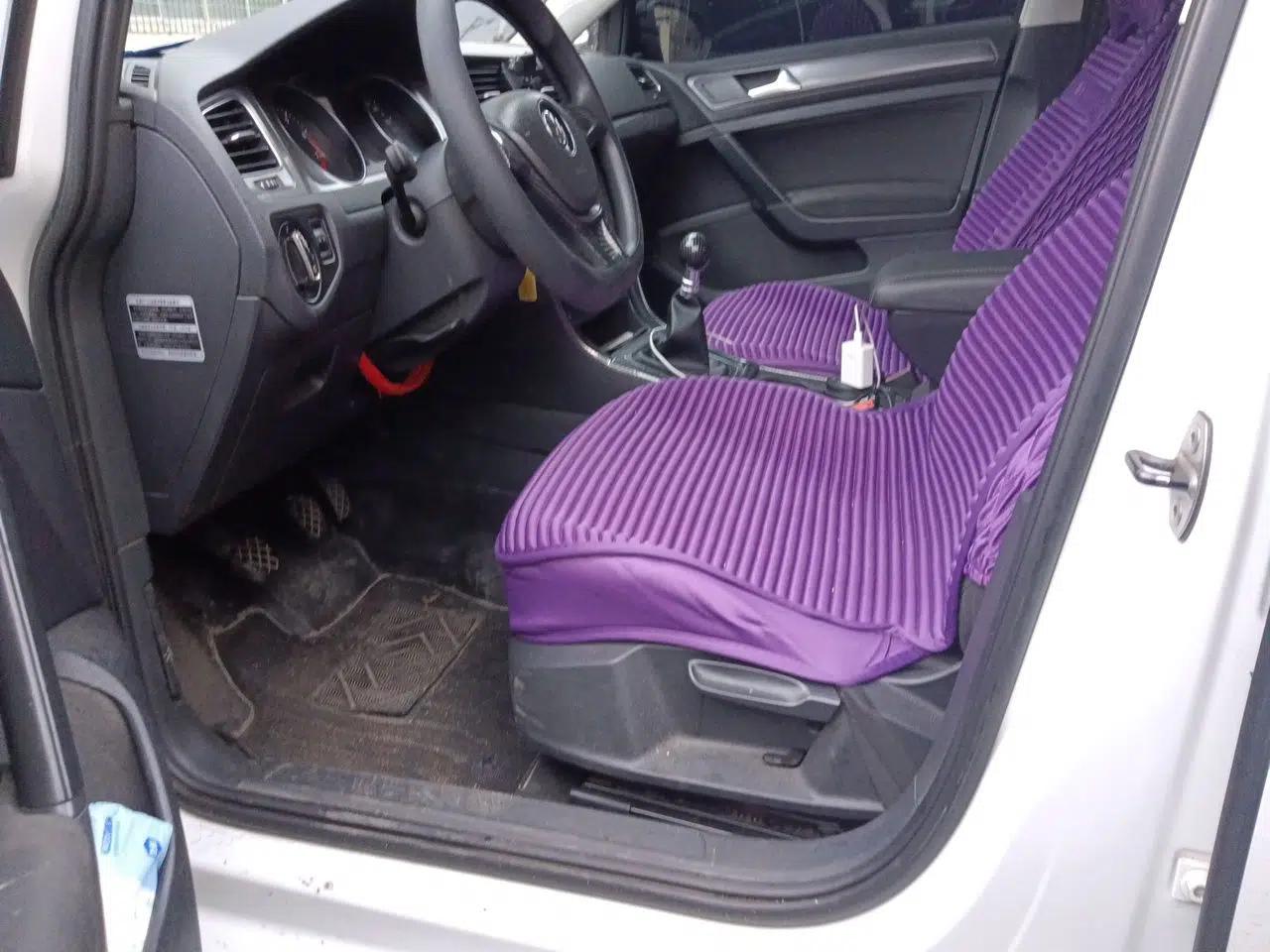 Volkswagen Golf 2014 1.6L Manual Fashion Edition — миниатюра 15