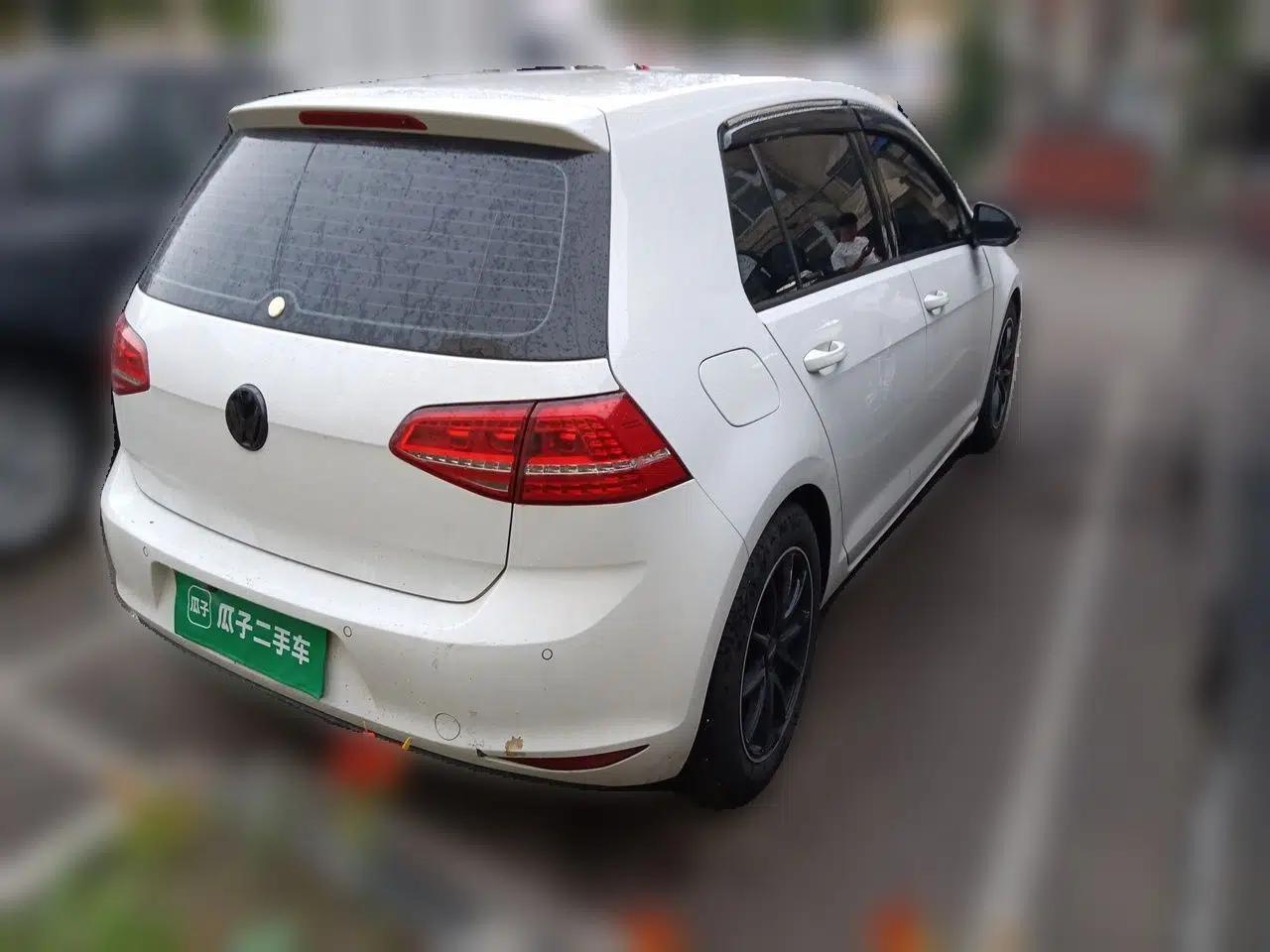 Volkswagen Golf 2014 1.6L Manual Fashion Edition — миниатюра 6
