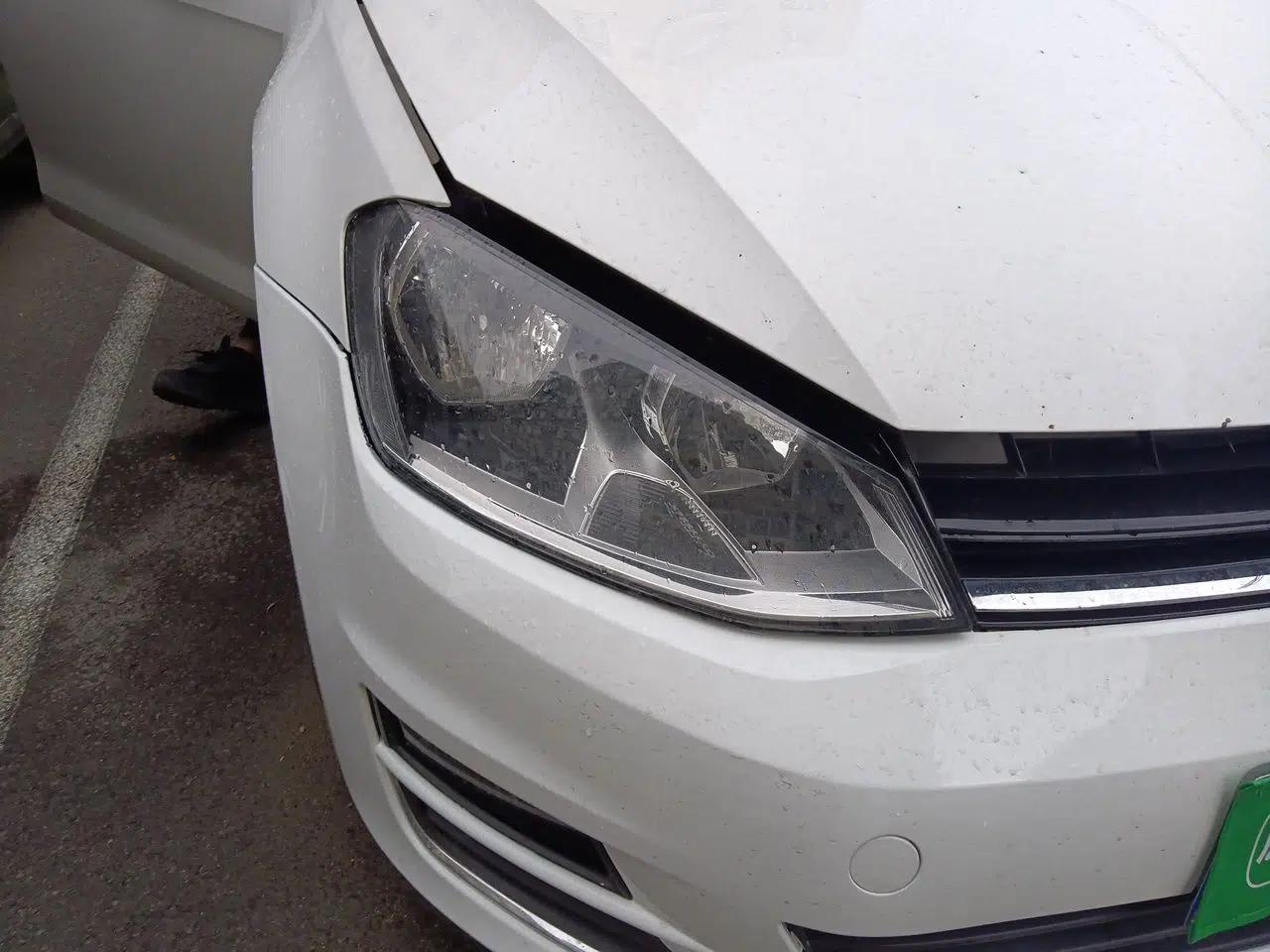 Volkswagen Golf 2014 1.6L Manual Fashion Edition — миниатюра 7
