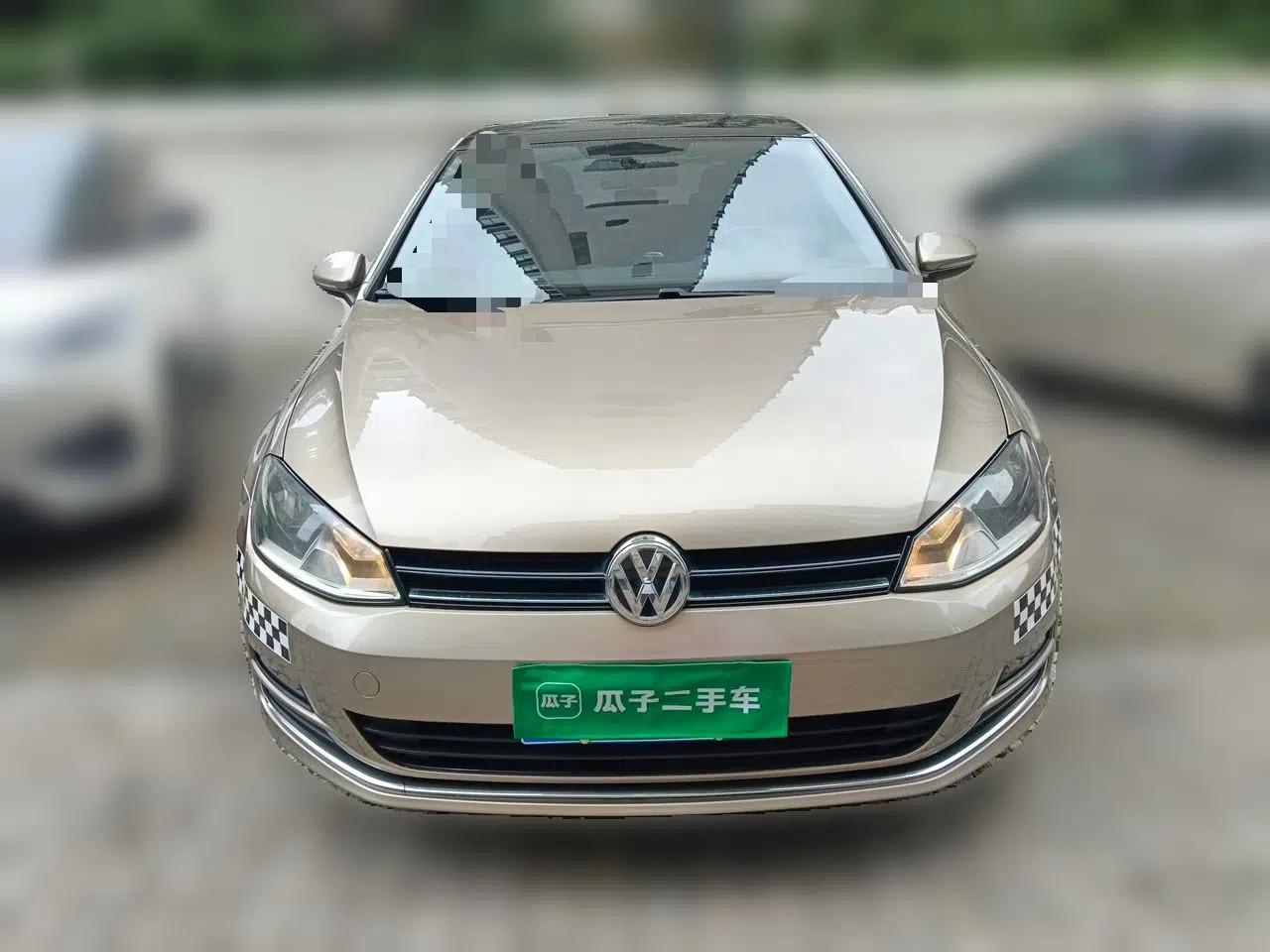 Volkswagen Golf 2015 1.6L Automatic Comfort Model — миниатюра 2