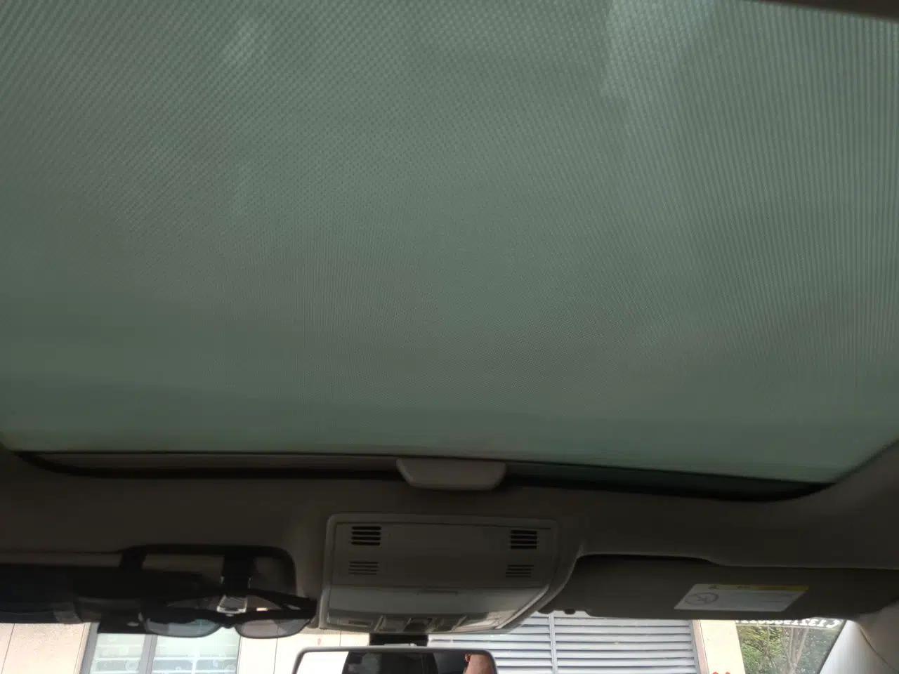 Volkswagen Golf 2015 1.6L Automatic Comfort Model — миниатюра 18