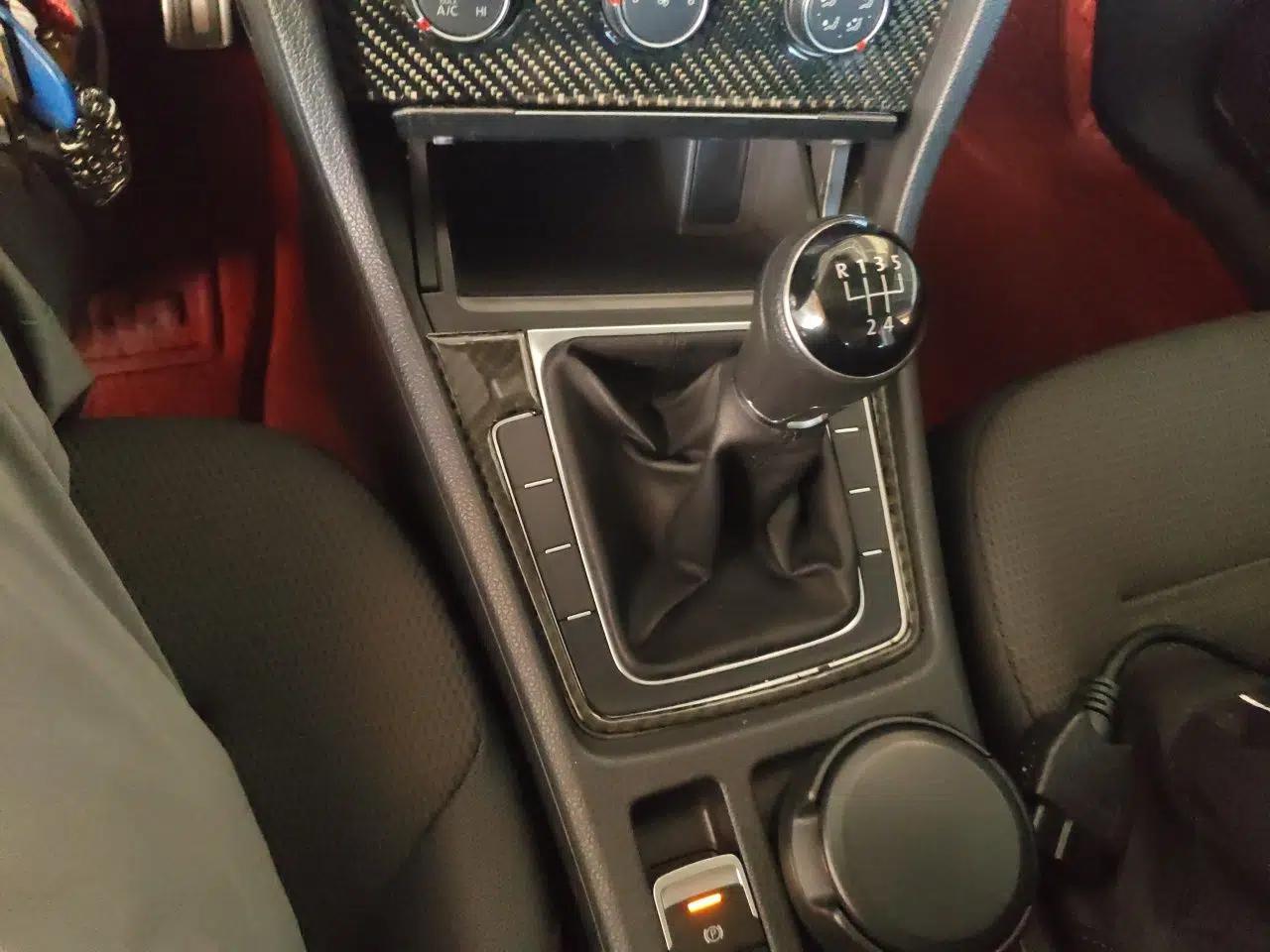 Volkswagen Golf 2016 230TSI Manual Comfort Version — миниатюра 14
