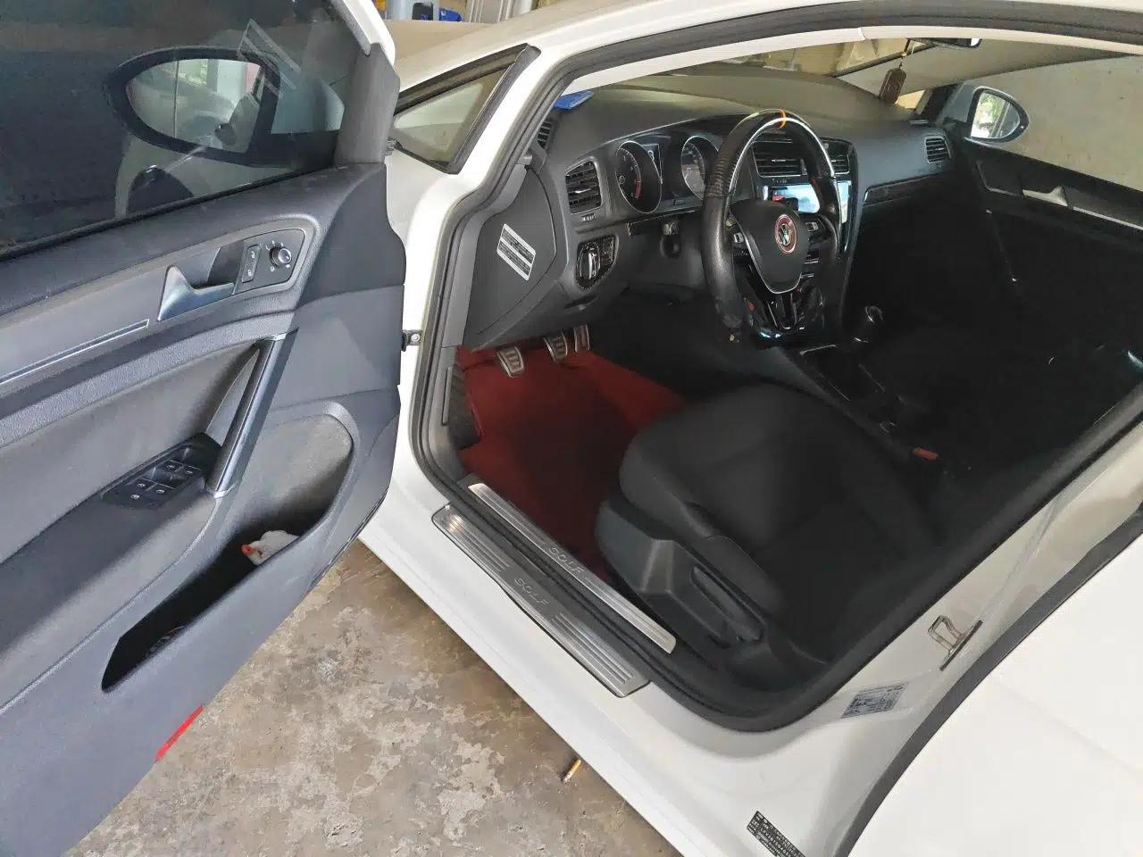 Volkswagen Golf 2016 230TSI Manual Comfort Version — миниатюра 16