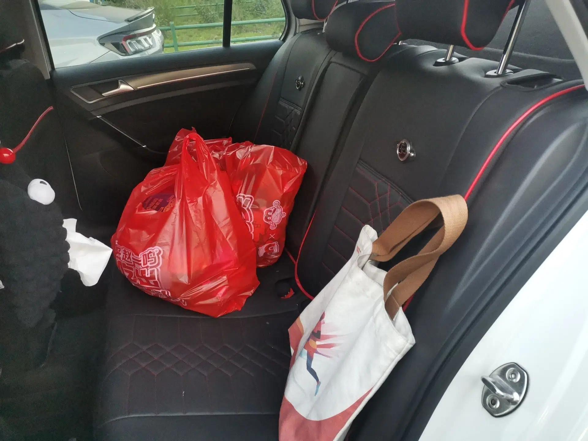 Volkswagen Golf 2015 1.4TSI Automatic Comfort Model — миниатюра 17