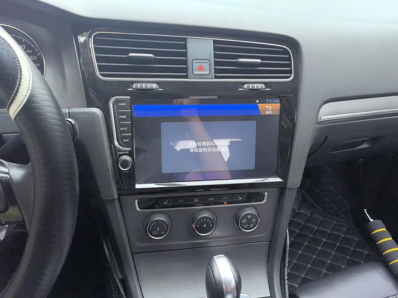 Volkswagen Golf 2016 230TSI Automatic Luxury Version — миниатюра 12
