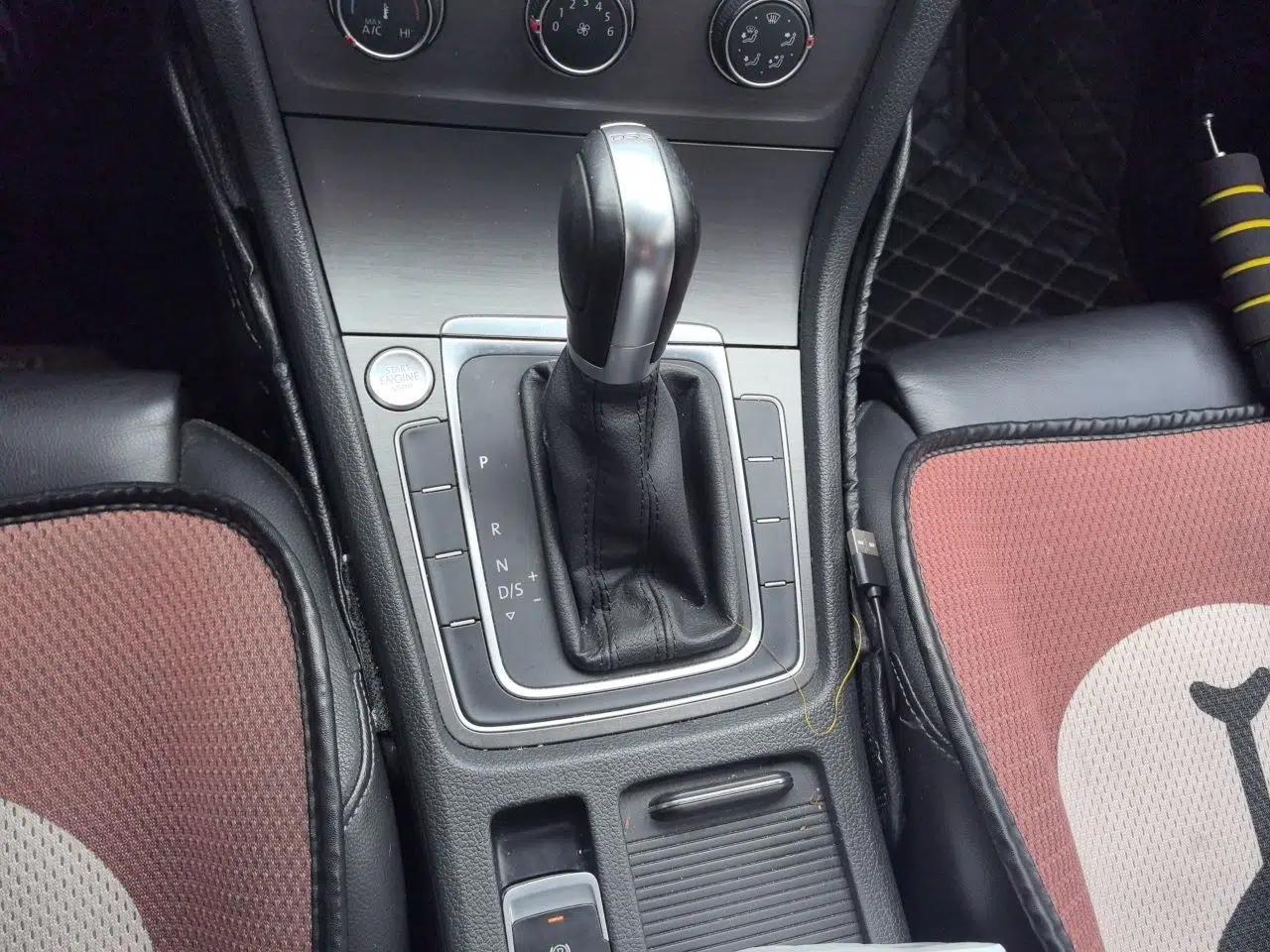 Volkswagen Golf 2016 230TSI Automatic Luxury Version — миниатюра 13