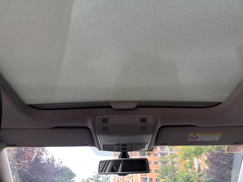 Volkswagen Golf 2016 230TSI Automatic Luxury Version — миниатюра 15