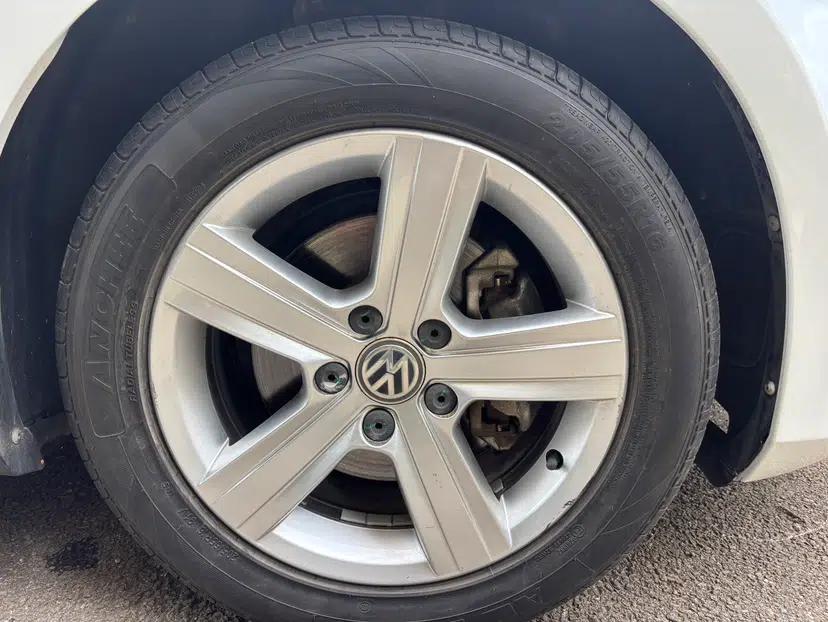 Volkswagen Golf 2016 230TSI Automatic Luxury Version — миниатюра 7