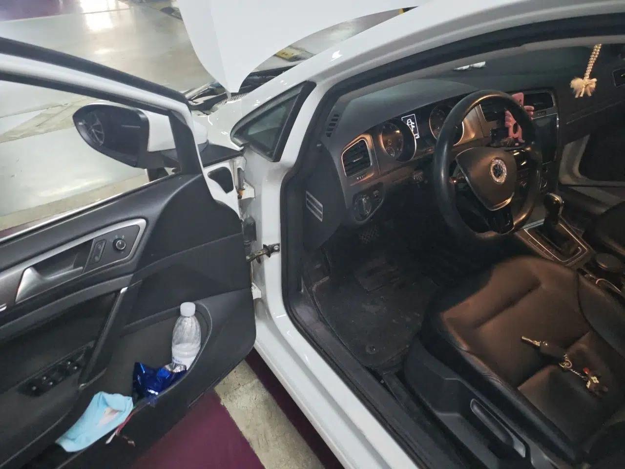 Volkswagen Golf 2015 1.4TSI Automatic Comfort Model — миниатюра 16