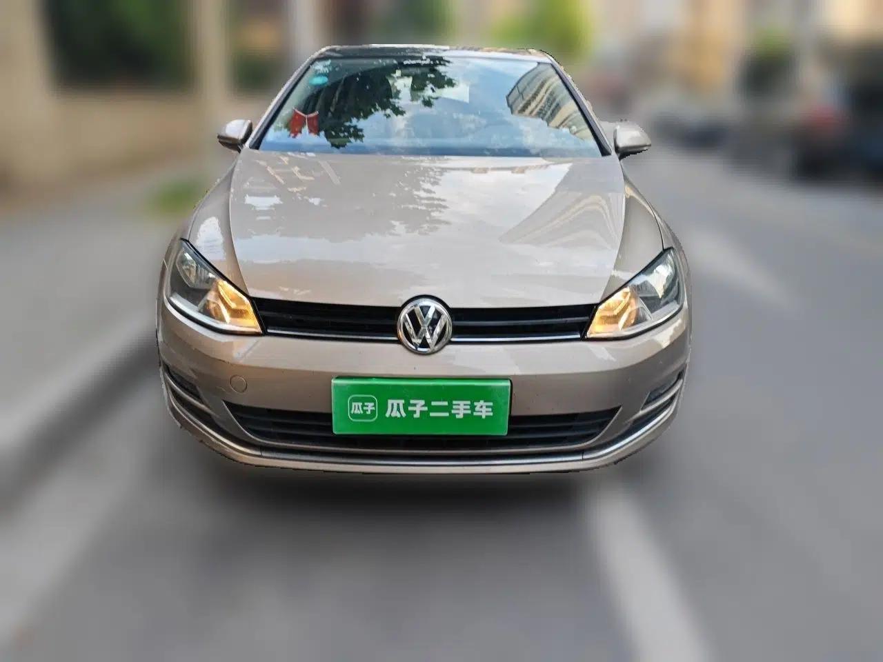 Volkswagen Golf 2015 1.6L Automatic Comfort Model — миниатюра 2