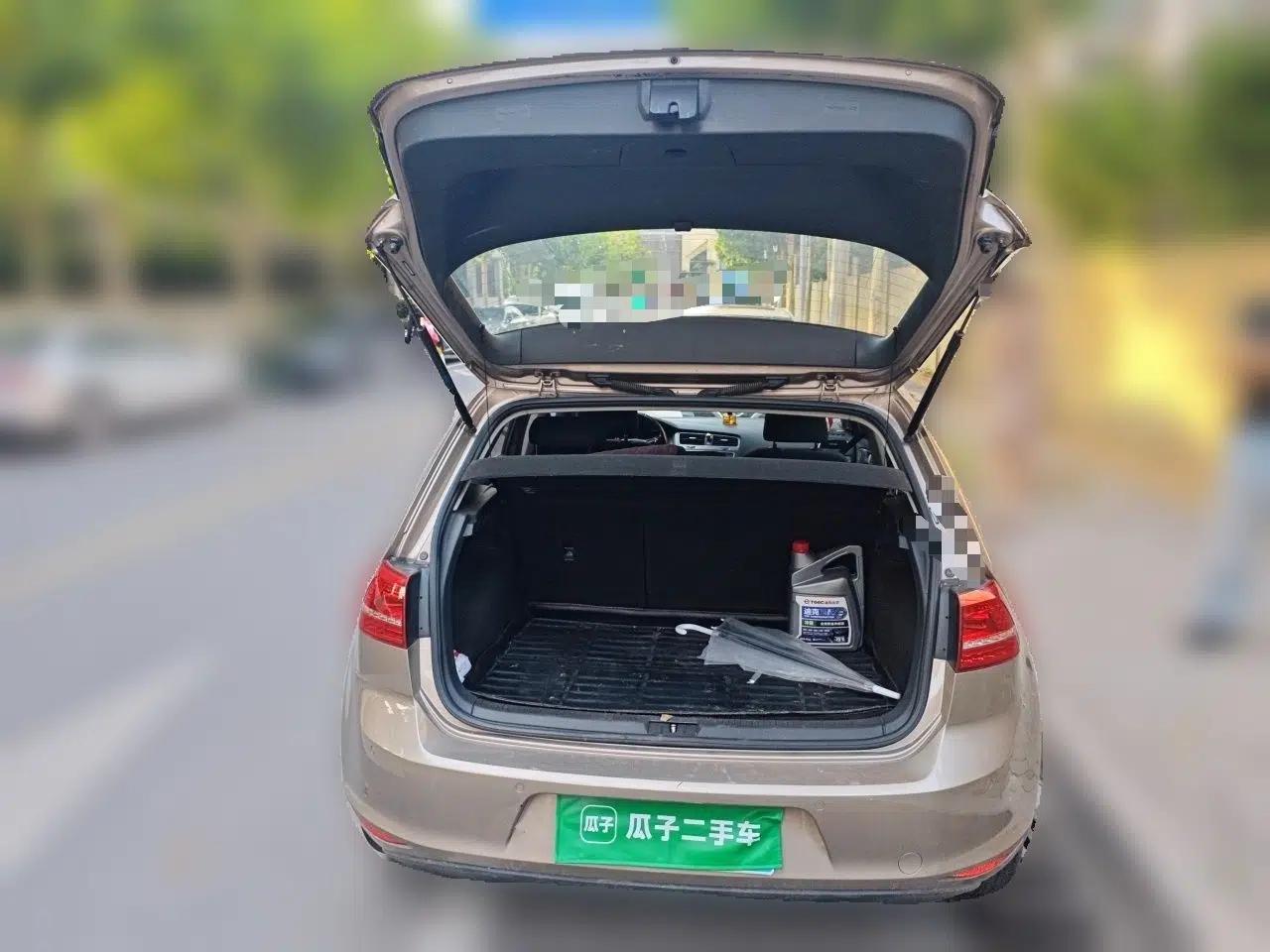 Volkswagen Golf 2015 1.6L Automatic Comfort Model — миниатюра 19