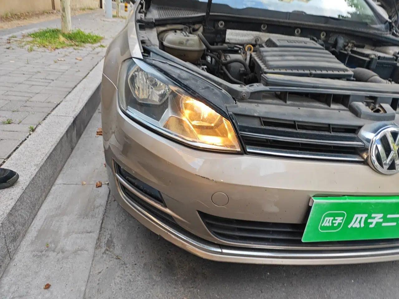Volkswagen Golf 2015 1.6L Automatic Comfort Model — миниатюра 7