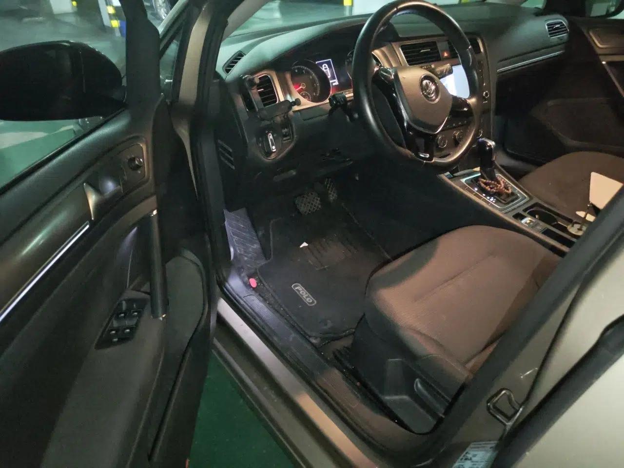 Volkswagen Golf 2015 1.4TSI Automatic Comfort Model — миниатюра 16