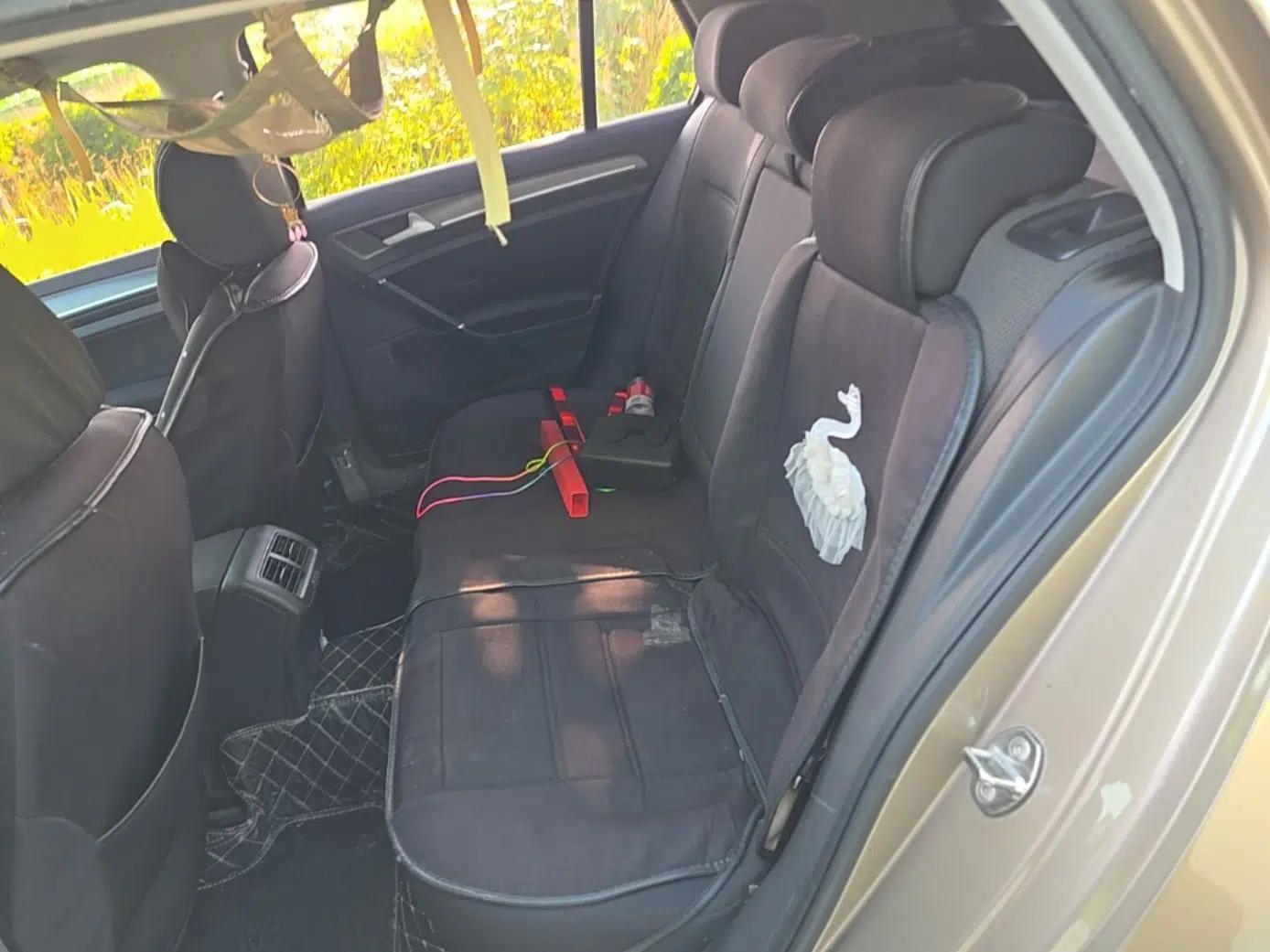 Volkswagen Golf 2015 1.6L Automatic Comfort Model — миниатюра 17