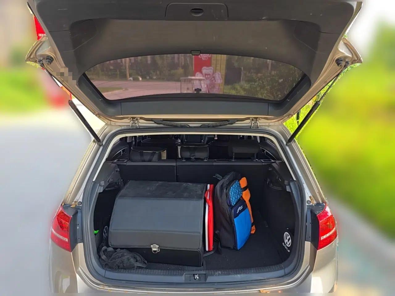 Volkswagen Golf 2015 1.6L Automatic Comfort Model — миниатюра 19