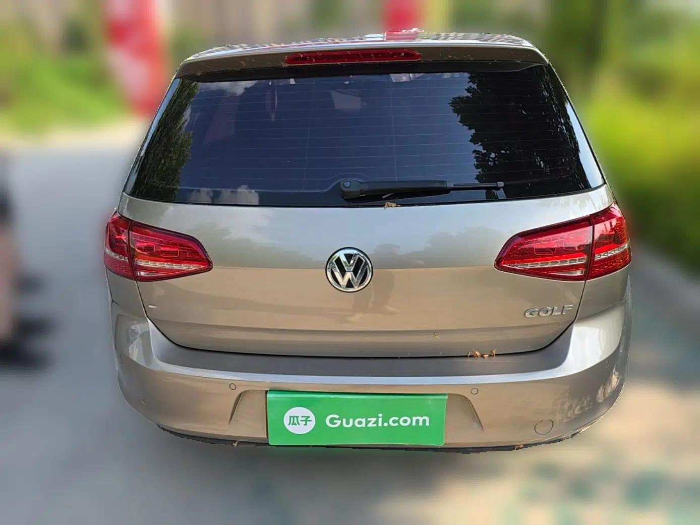 Volkswagen Golf 2015 1.6L Automatic Comfort Model — миниатюра 5