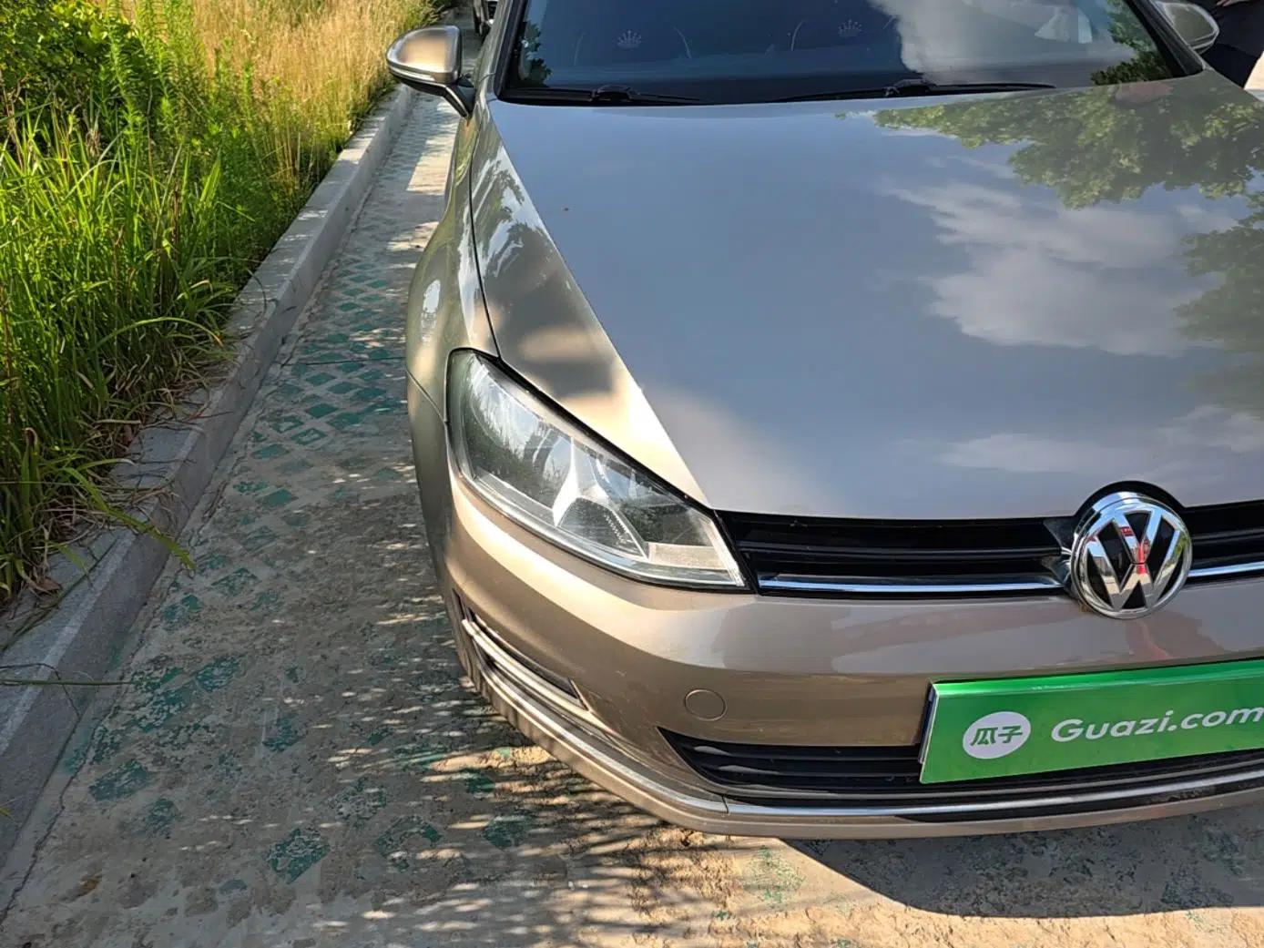 Volkswagen Golf 2015 1.6L Automatic Comfort Model — миниатюра 7