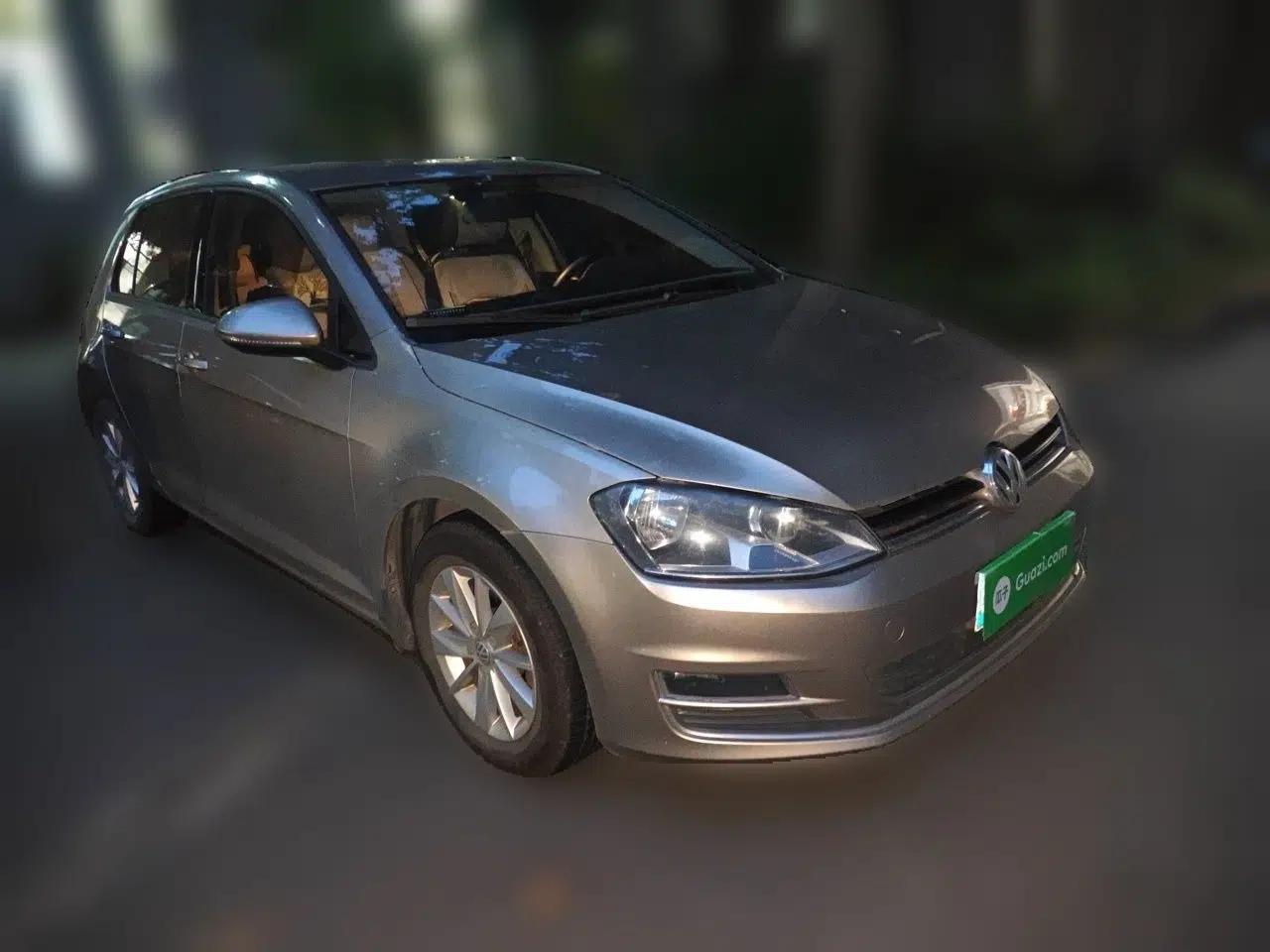 Volkswagen Golf 2015 1.6L Automatic Fashion Model — миниатюра 3