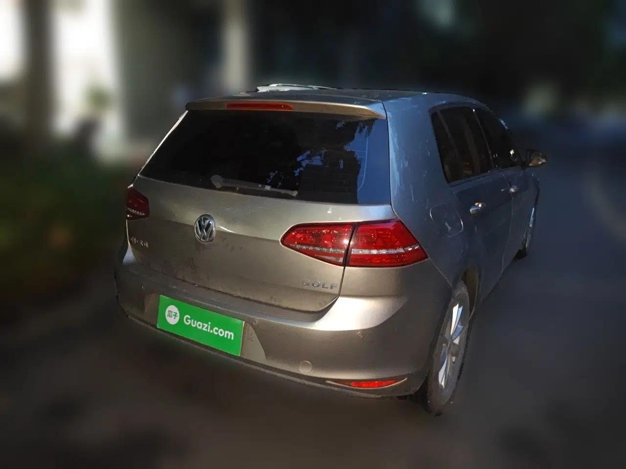 Volkswagen Golf 2015 1.6L Automatic Fashion Model — миниатюра 6