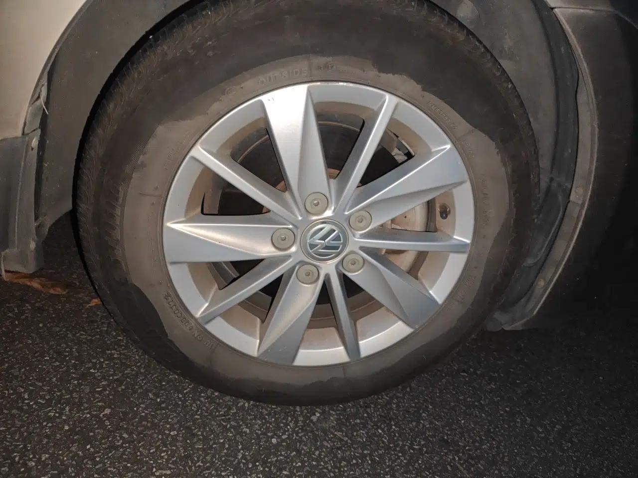 Volkswagen Golf 2015 1.6L Automatic Fashion Model — миниатюра 8