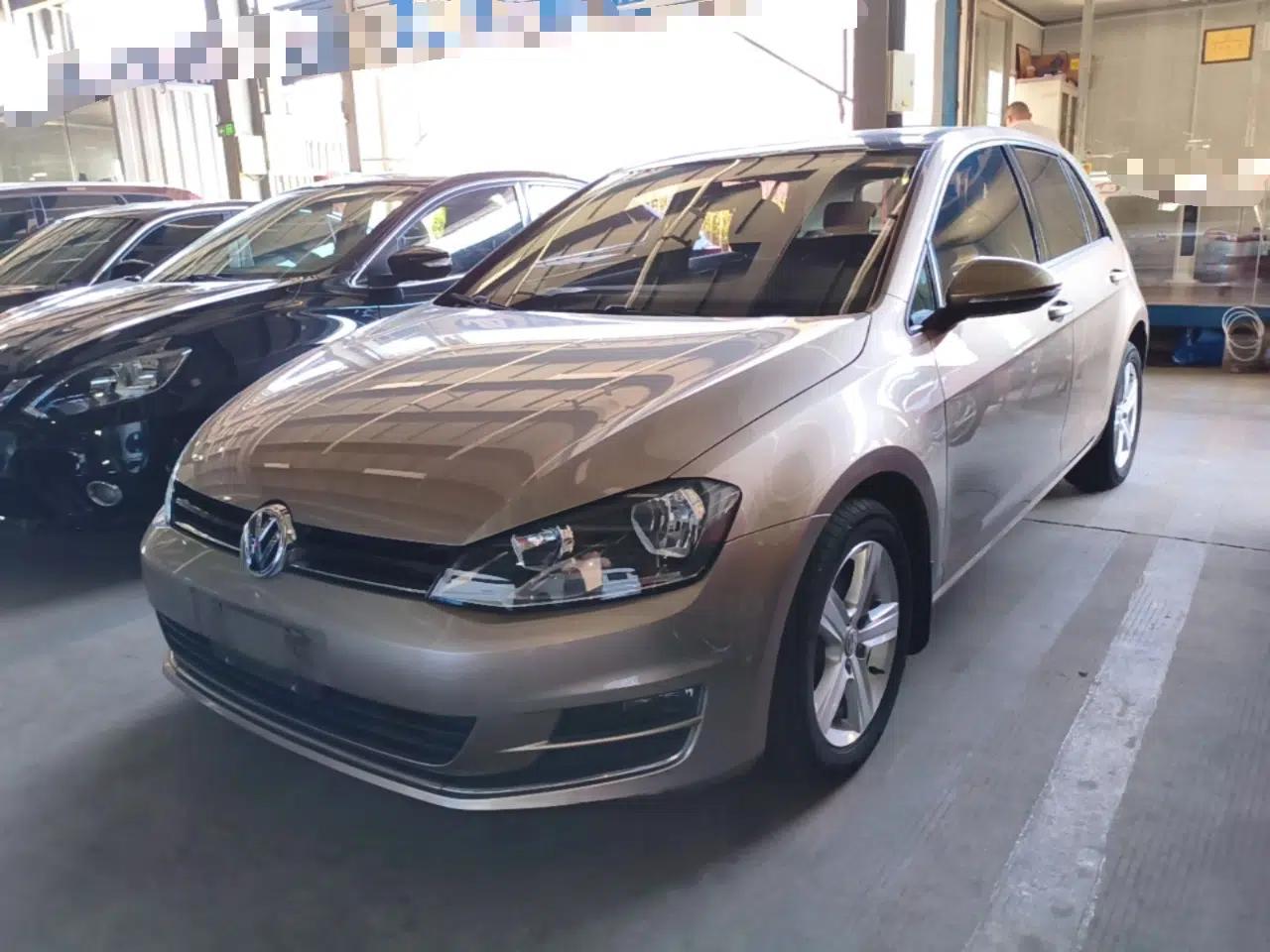 Volkswagen Golf 2016 230TSI Automatic Comfort Version — миниатюра 1