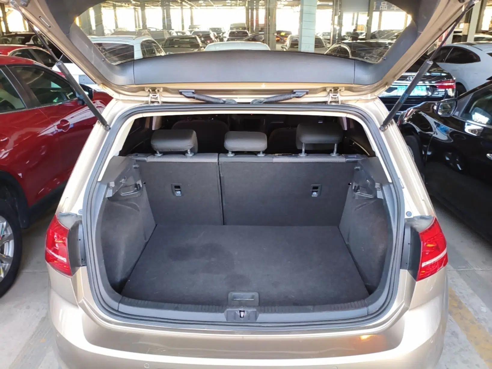 Volkswagen Golf 2016 230TSI Automatic Comfort Version — миниатюра 22