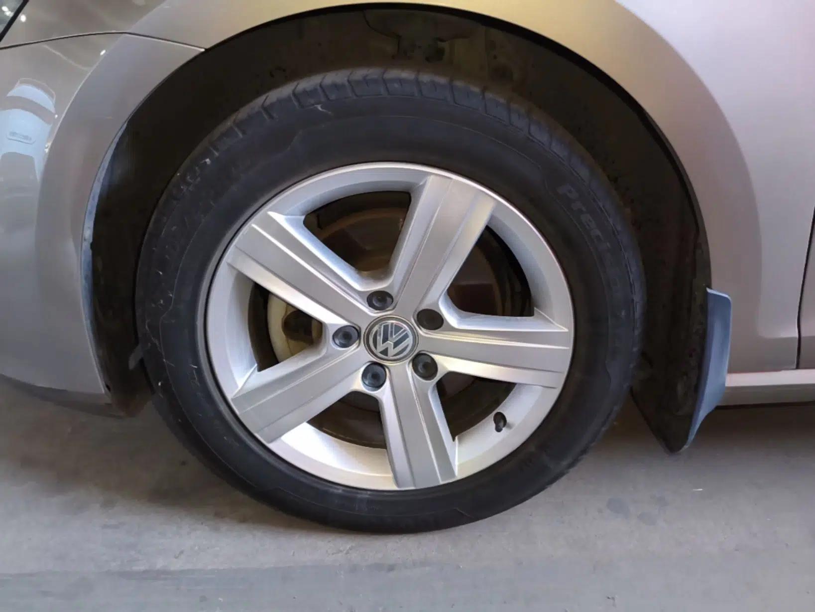 Volkswagen Golf 2016 230TSI Automatic Comfort Version — миниатюра 10