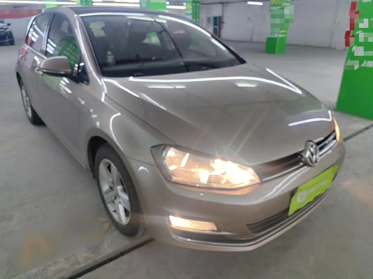 Volkswagen Golf 2016 1.6L Automatic Comfort Model — миниатюра 3