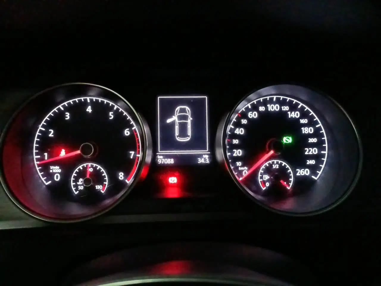 Volkswagen Golf 2016 230TSI Automatic Comfort Version — миниатюра 11