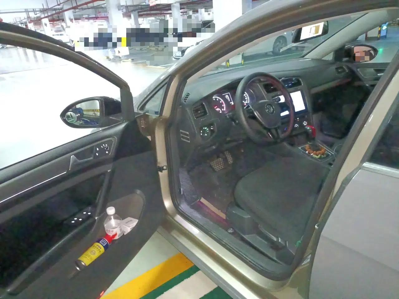 Volkswagen Golf 2016 230TSI Automatic Comfort Version — миниатюра 16