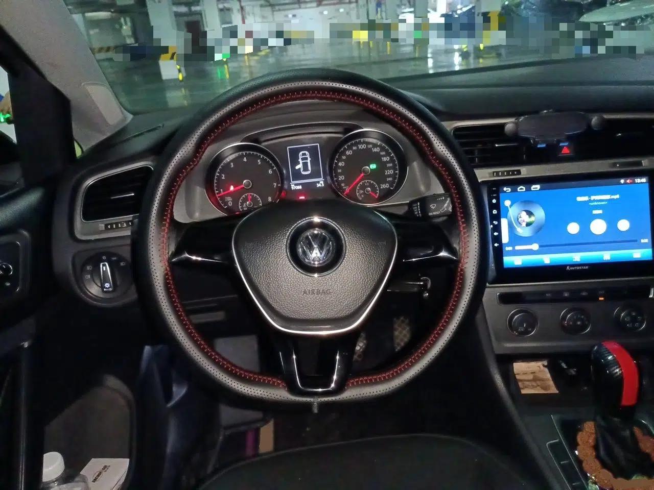 Volkswagen Golf 2016 230TSI Automatic Comfort Version — миниатюра 10