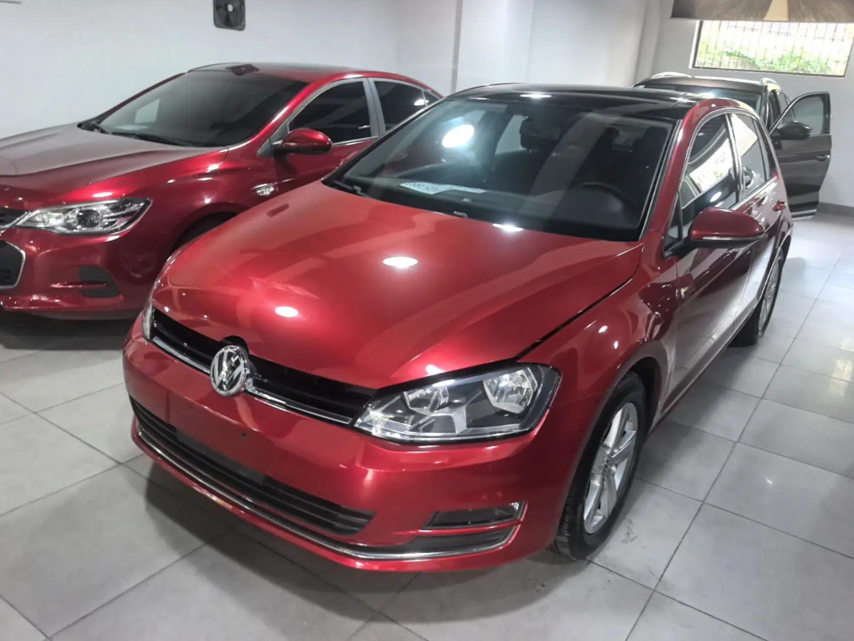 Volkswagen Golf 2015 1.6L Automatic Comfort Model — миниатюра 1