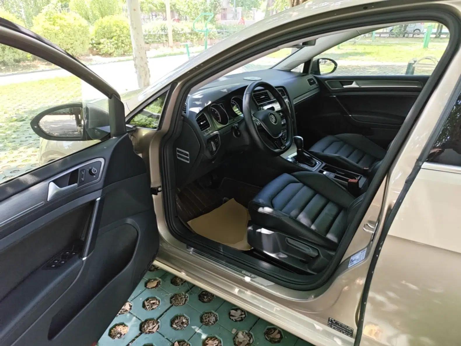 Volkswagen Golf 2015 1.4TSI Automatic Luxury Model — миниатюра 18