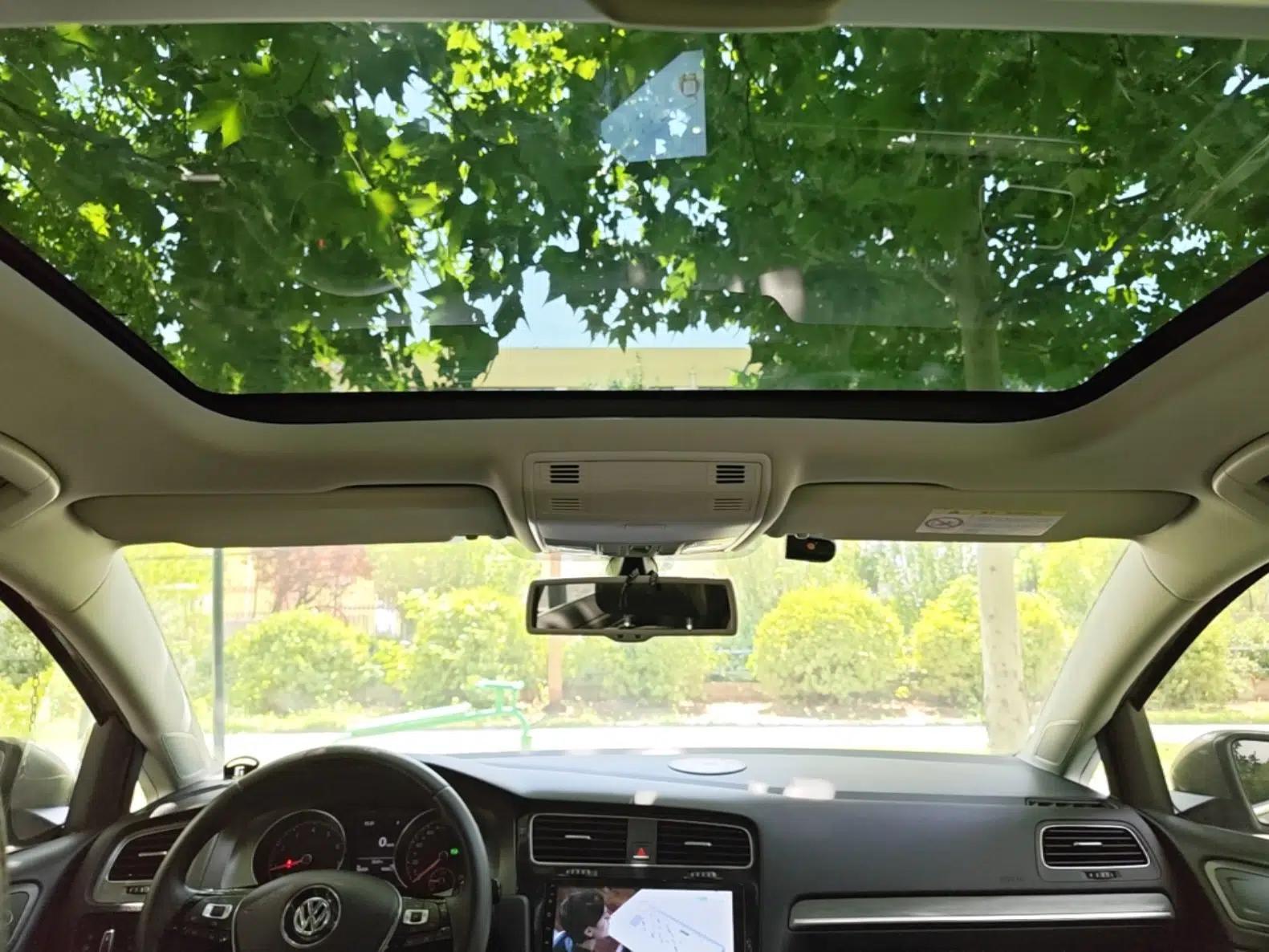 Volkswagen Golf 2015 1.4TSI Automatic Luxury Model — миниатюра 21