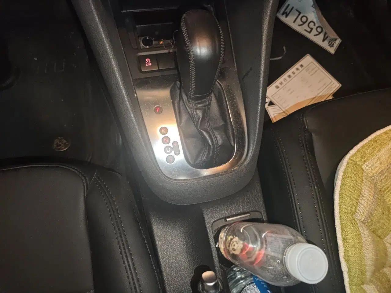 Volkswagen Golf 2011 1.4 TSI Comfort Travel Edition — миниатюра 14