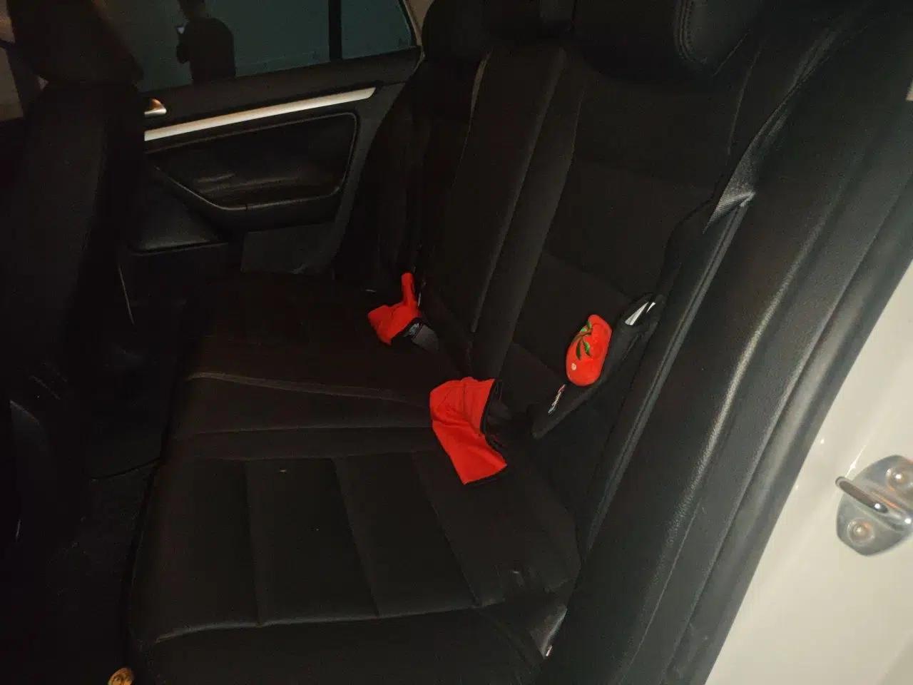 Volkswagen Golf 2011 1.4 TSI Comfort Travel Edition — миниатюра 17