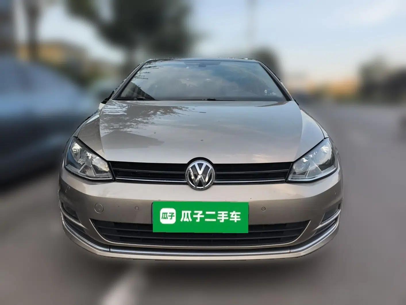 Volkswagen Golf 2017 230TSI Automatic Luxury Million-Vehicle Commemorative Edition — миниатюра 2