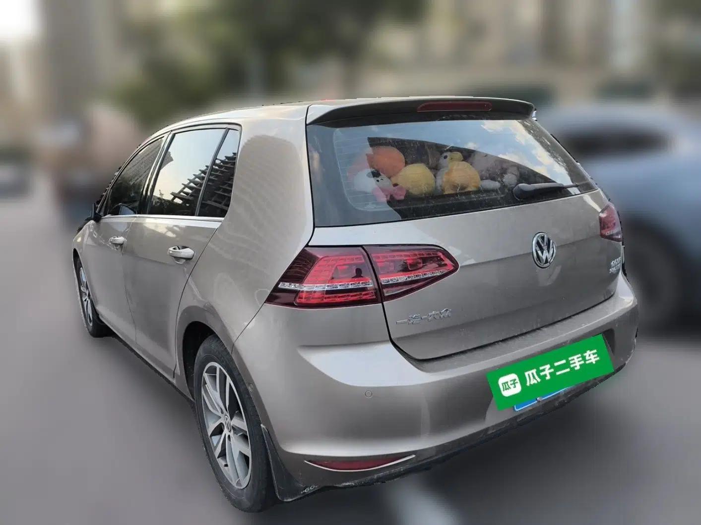Volkswagen Golf 2017 230TSI Automatic Luxury Million-Vehicle Commemorative Edition — миниатюра 4
