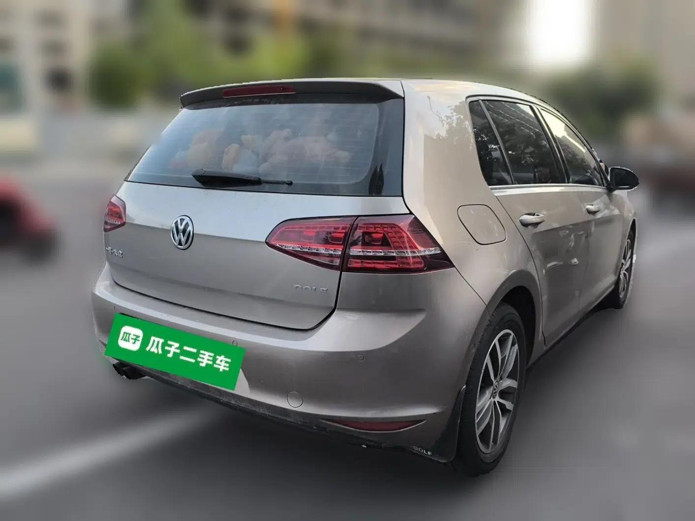 Volkswagen Golf 2017 230TSI Automatic Luxury Million-Vehicle Commemorative Edition — миниатюра 6