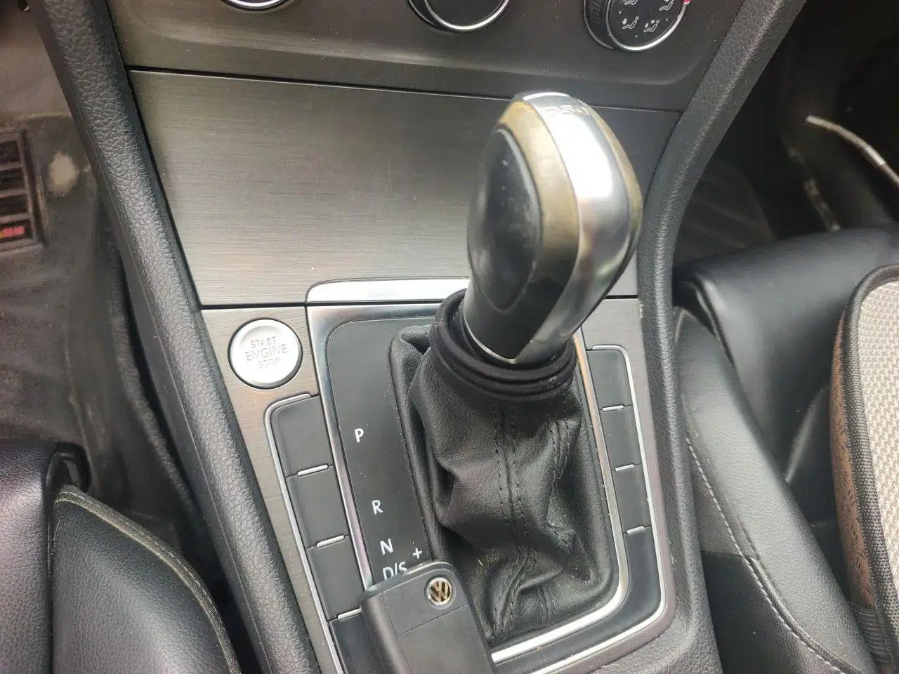 Volkswagen Golf 2016 230TSI Automatic Luxury Version — миниатюра 14