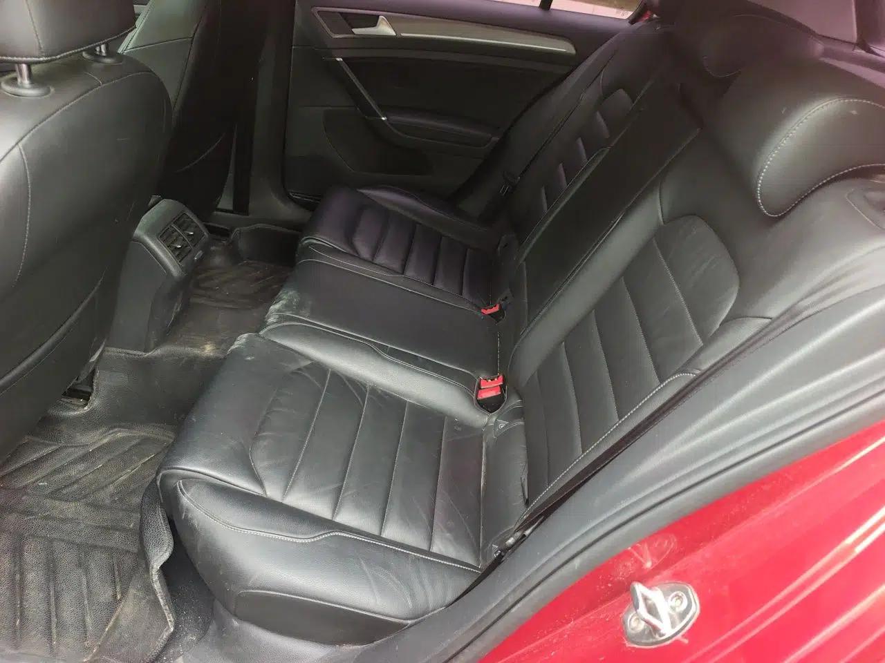 Volkswagen Golf 2016 230TSI Automatic Luxury Version — миниатюра 17