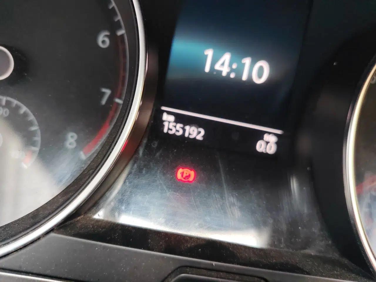Volkswagen Golf 2015 1.4TSI Automatic Luxury Model — миниатюра 12