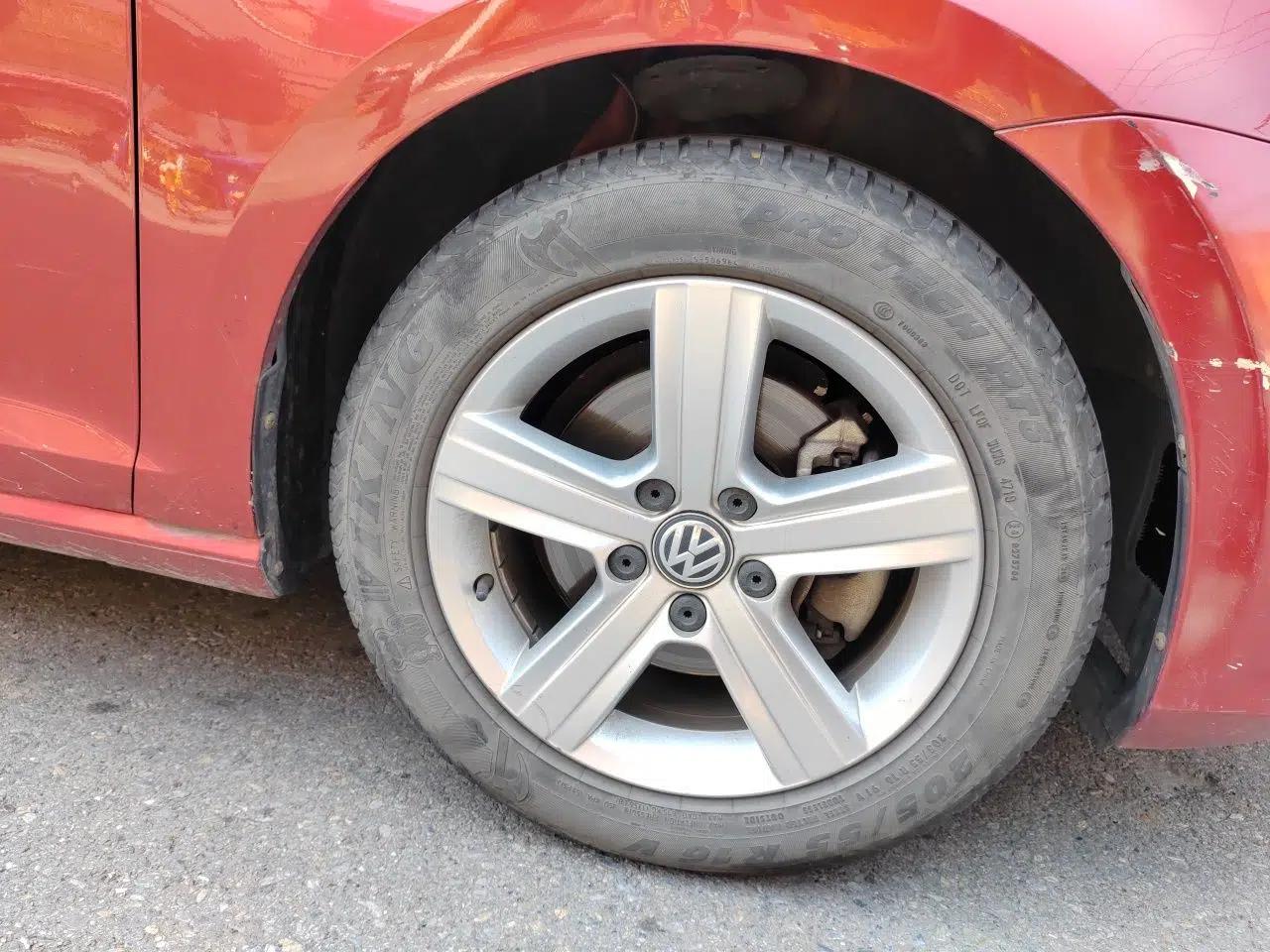 Volkswagen Golf 2015 1.4TSI Automatic Luxury Model — миниатюра 8