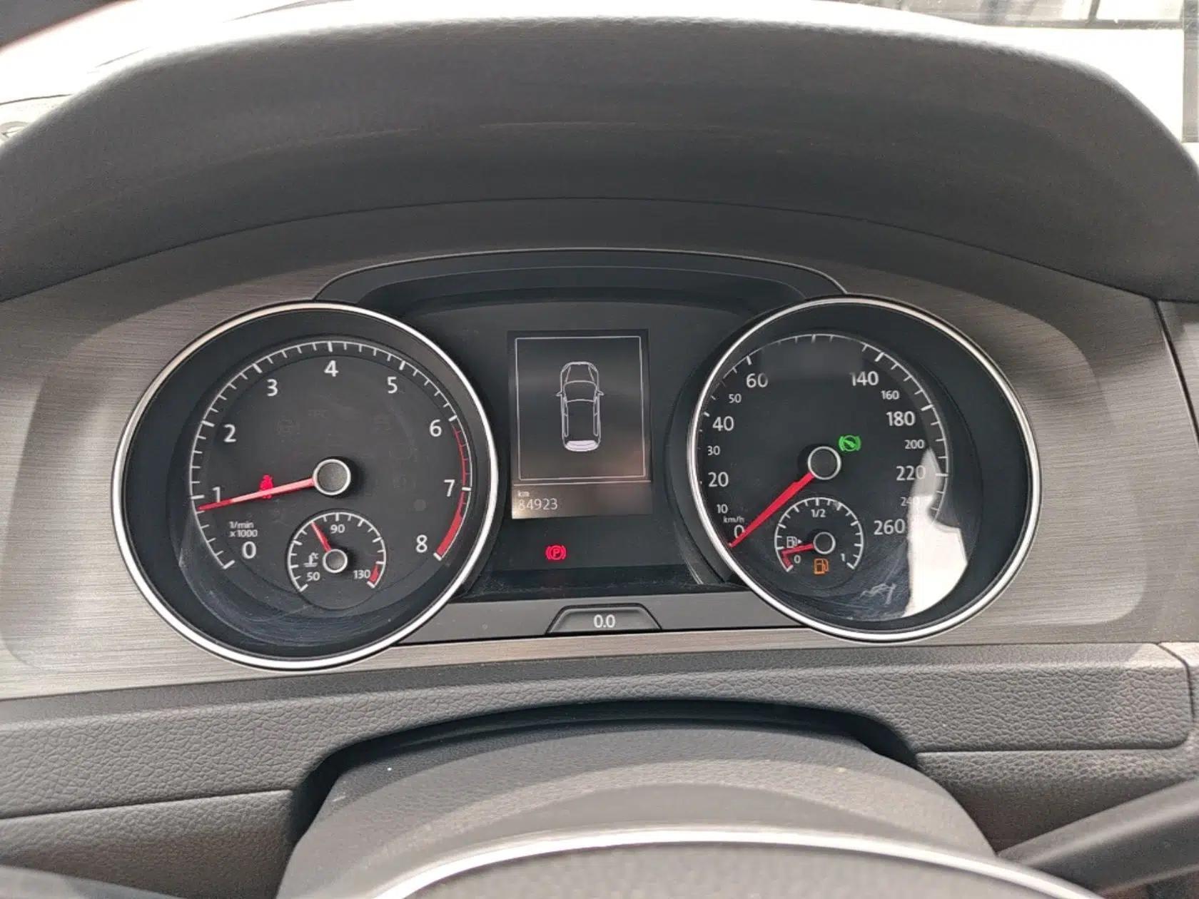 Volkswagen Golf 2015 1.4TSI Automatic Comfort Model — миниатюра 13