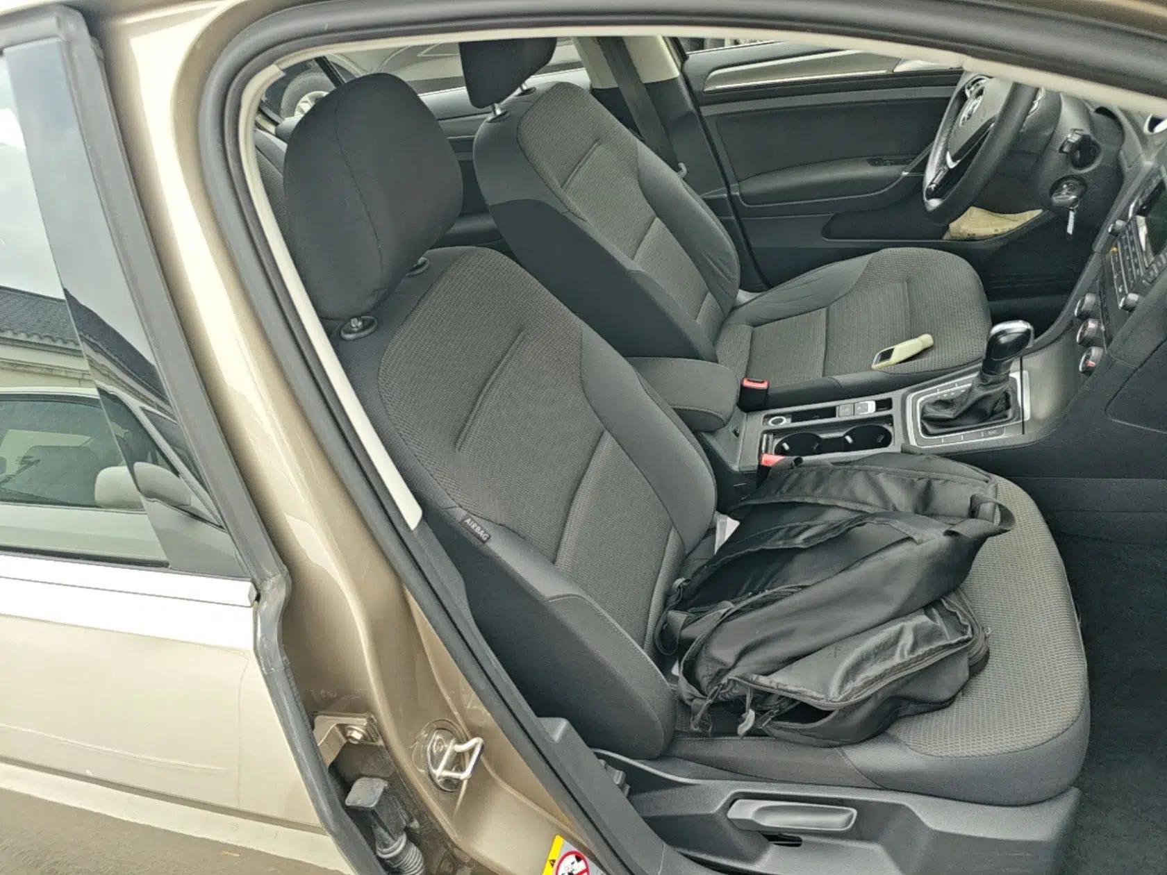 Volkswagen Golf 2015 1.4TSI Automatic Comfort Model — миниатюра 17