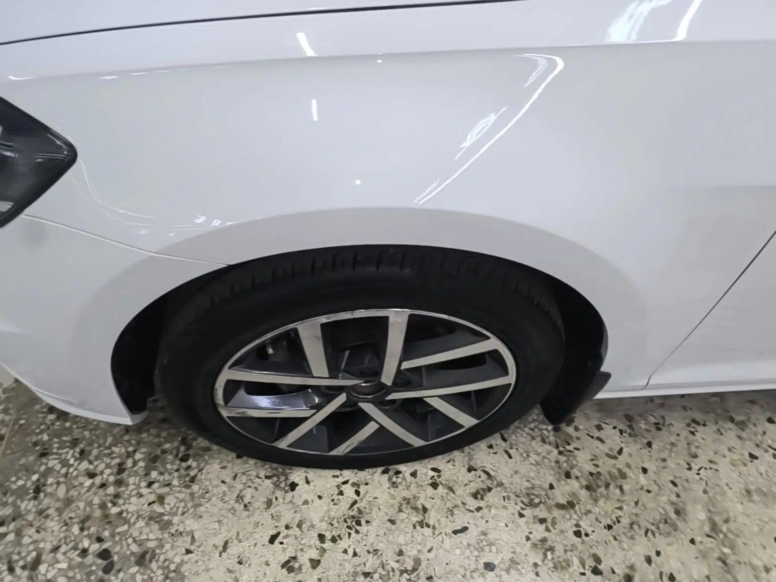 Volkswagen Golf 2018 230TSI Automatic Luxury Version — миниатюра 10