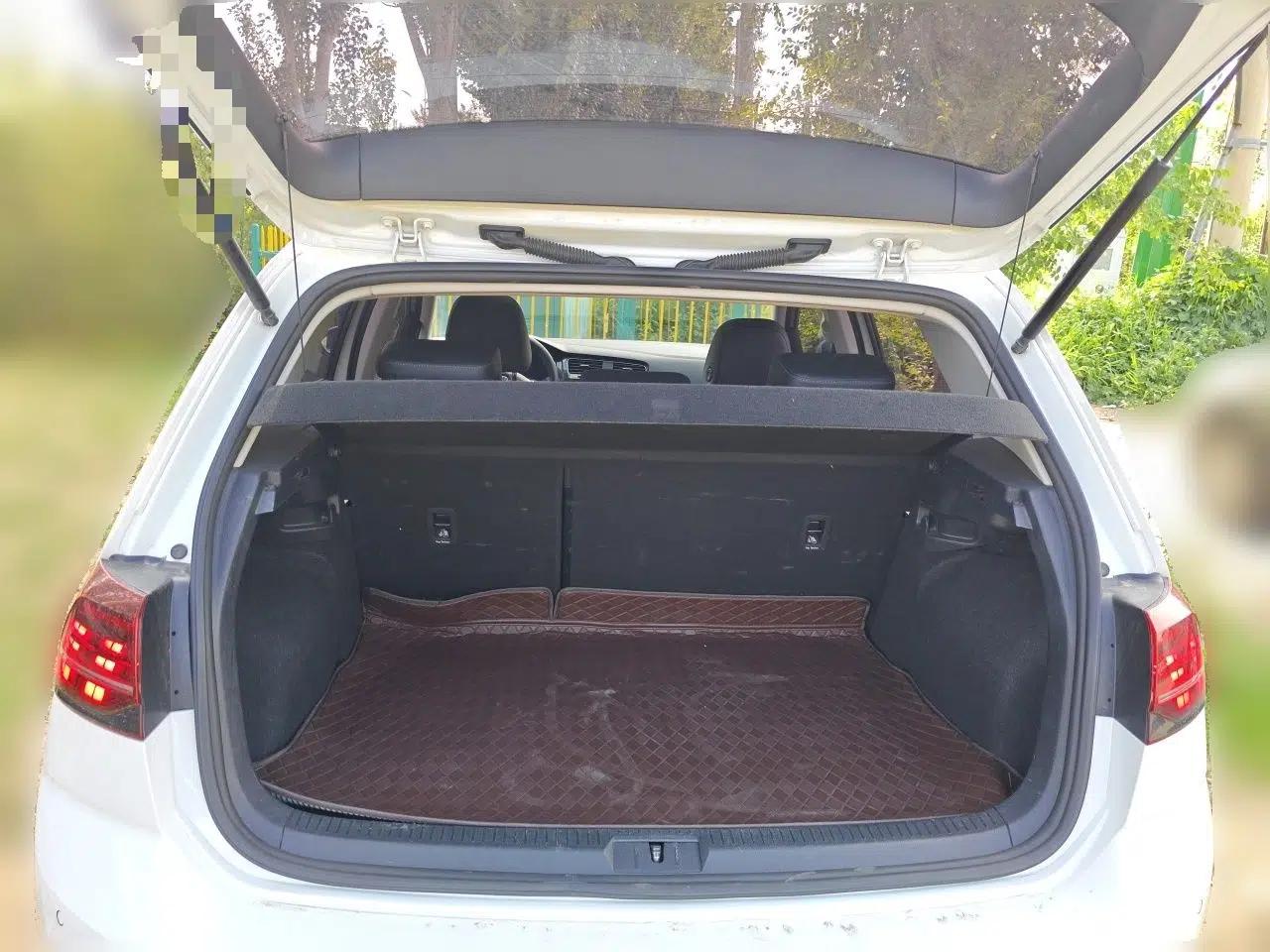 Volkswagen Golf 2020 Zhiai Edition 280TSI DSG Luxury Model — миниатюра 19