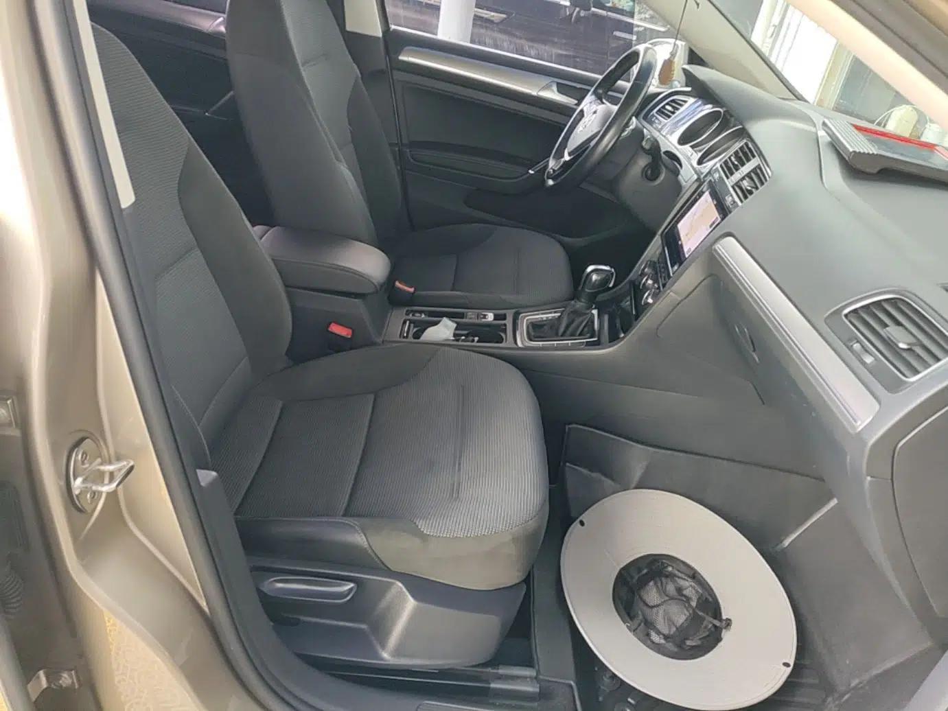 Volkswagen Golf 2020 Zhiai Edition 280TSI DSG Comfort Model — миниатюра 19