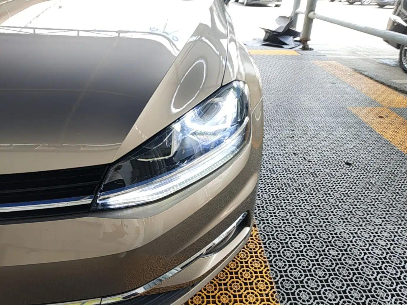 Volkswagen Golf 2020 Zhiai Edition 280TSI DSG Comfort Model — миниатюра 8