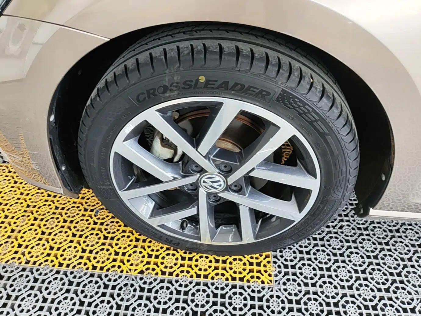 Volkswagen Golf 2020 Zhiai Edition 280TSI DSG Comfort Model — миниатюра 10